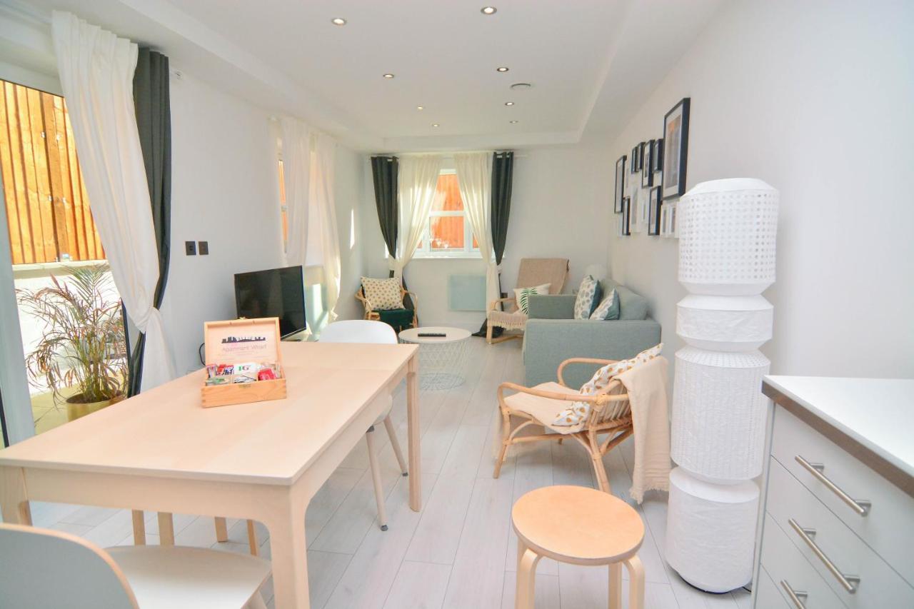 Apartment Wharf - Macarena Apartments ลอนดอน ภายนอก รูปภาพ
