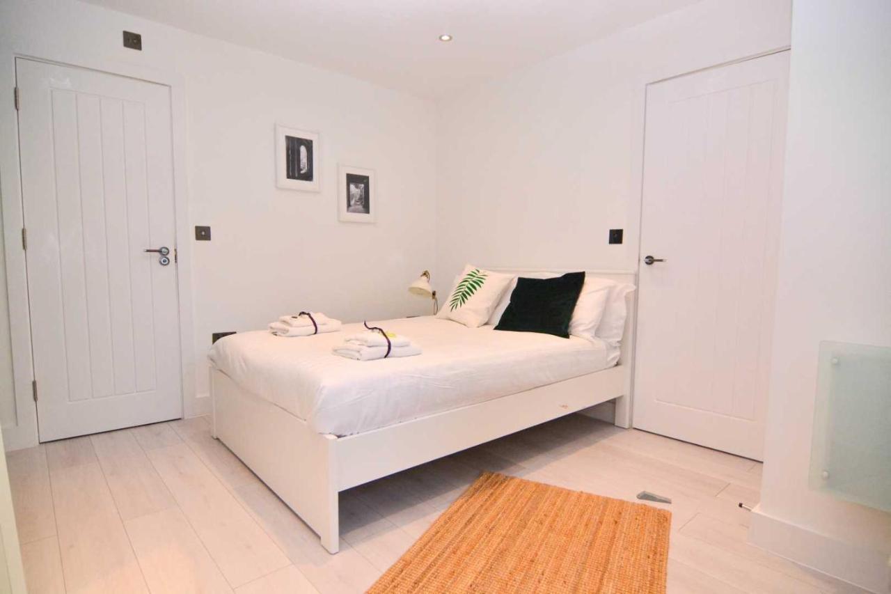 Apartment Wharf - Macarena Apartments ลอนดอน ภายนอก รูปภาพ