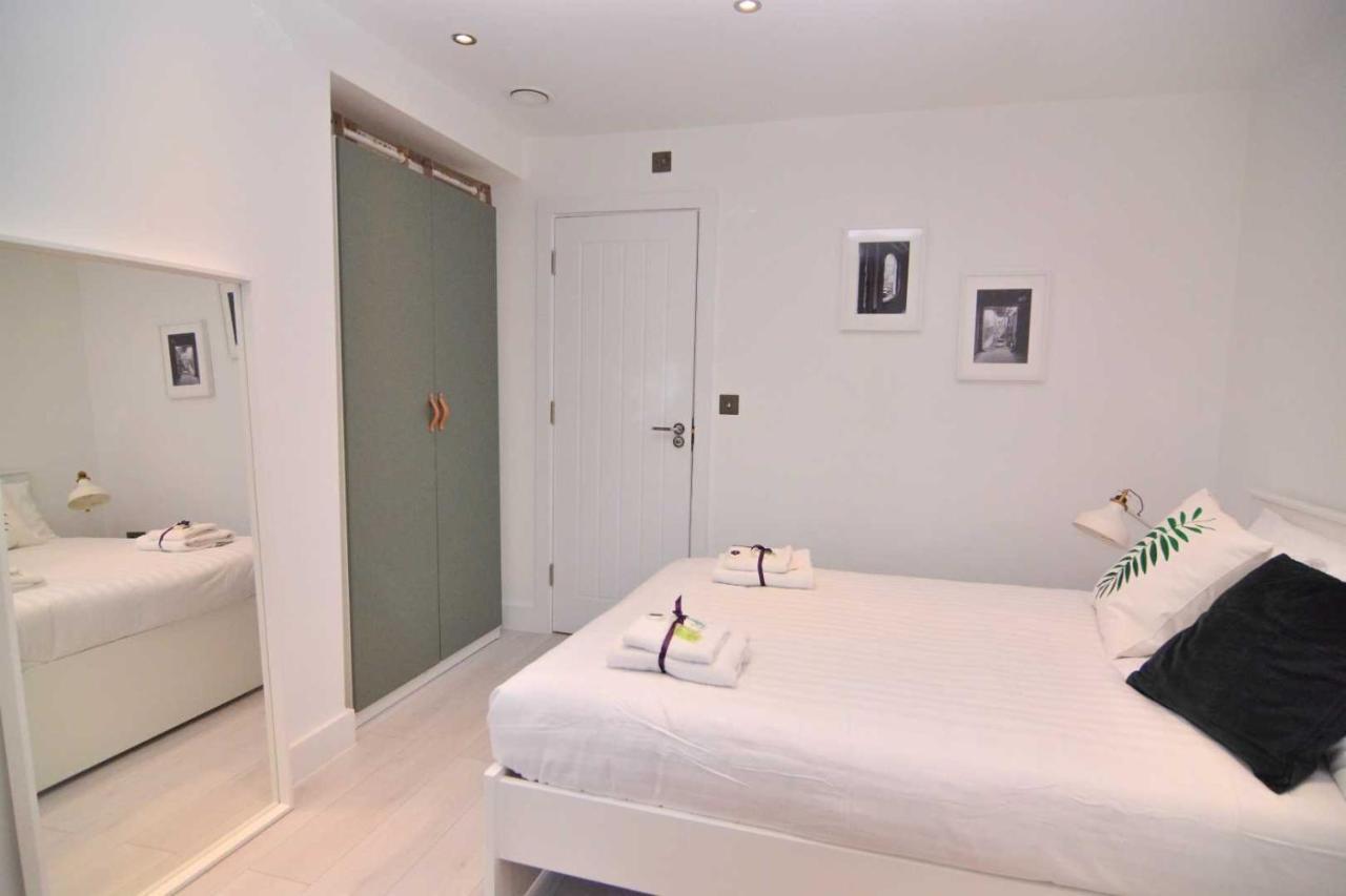 Apartment Wharf - Macarena Apartments ลอนดอน ภายนอก รูปภาพ